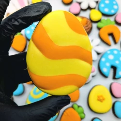 oeuf orange et jaune